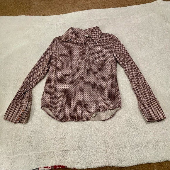 🌷Set of 2 Women’s Button Downs - Picture 6 of 7